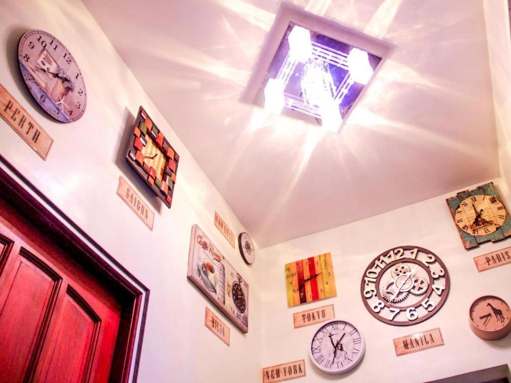 Time Travellers Hotel Маніла Екстер'єр фото